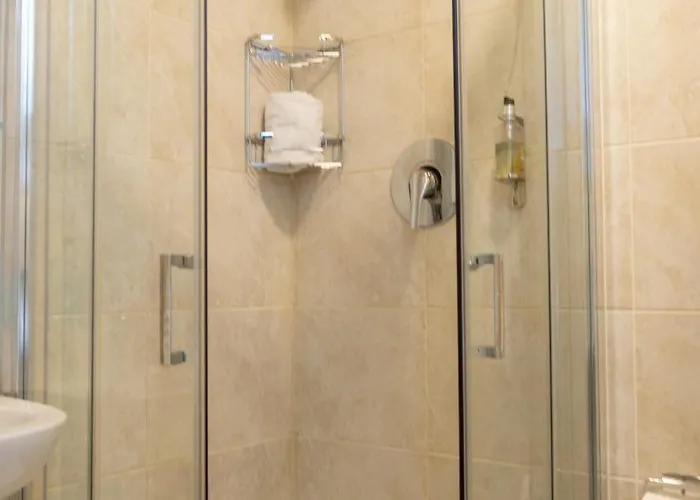 Eccles Townhouse Гостевой дом